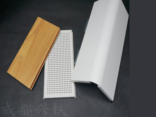 定制沖孔機(jī)房墻板，提升機(jī)房空間的差異化