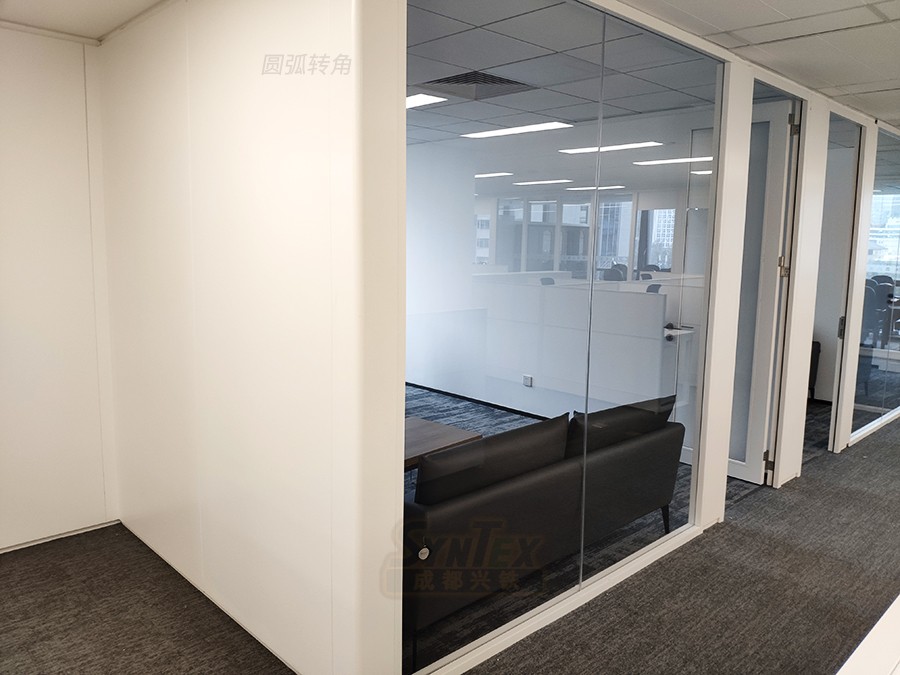 成都名揚辦公室鋼制復合墻板圓弧轉(zhuǎn)角.jpg undefined
